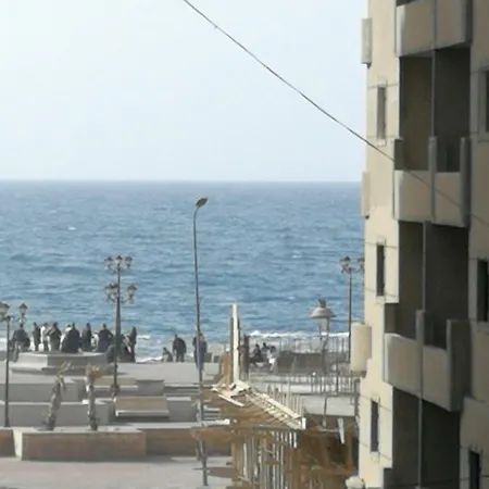 Lovely Apartment With Side Sea View Located In The Heart Of The Alexandria Exterior photo
