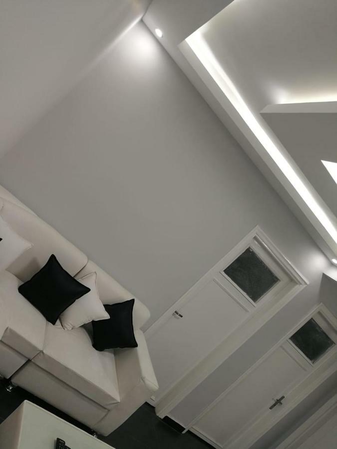 Lovely With Side Sea View Located In The Heart Of The * Alexandrie
