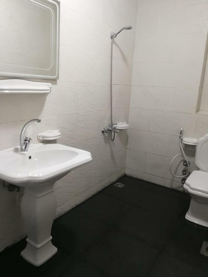 Appartement Lovely With Side Sea View Located In The Heart Of The *